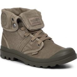 Trapery PALLADIUM - Pallabrouse Baggy 02478-308-M Dusky Green. Zielone spodnie męskie Palladium, m, bez wzorów, z tworzywa sztucznego, klasyczne. Za 399,00 zł.
