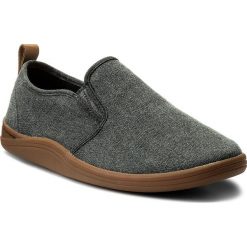 Półbuty CLARKS - Mapped Slip 261322597 Black Fabric. Szare półbuty męskie marki Clarks, na co dzień, z tworzywa sztucznego. W wyprzedaży za 249,00 zł.
