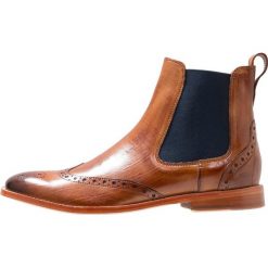 Melvin & Hamilton AMELIE Botki tan/navy. Niebieskie botki damskie marki Melvin & Hamilton, ze skóry, klasyczne, bez obcasa, bez zapięcia. Za 719,00 zł.