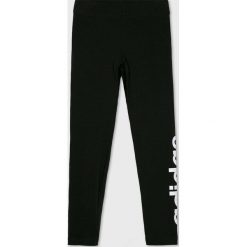 Adidas Performance - Legginsy dziecięce 134-170 cm. Czarne spodnie dziewczęce marki adidas Performance, z nadrukiem, z elastanu. Za 89,90 zł.
