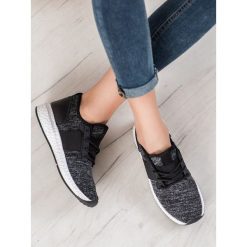 Buty sportowe na platformie. Buty sportowe damskie BONA, bez wzorów, sportowe. Za 45,90 zł.