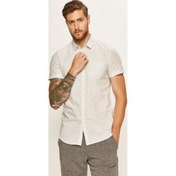 Tom Tailor Denim - Koszula. Białe koszule męskie TOM TAILOR DENIM, s, bez wzorów, z bawełny, klasyczne, z klasycznym kołnierzykiem, z krótkim rękawem. W wyprzedaży za 119,90 zł.