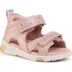 Sandały ECCO - Mini Stride Sandal 76111101118 Rose Dust. Różowe sandały dziewczęce ecco, ze skóry ekologicznej, bez zapięcia. W wyprzedaży za 239,00 zł.