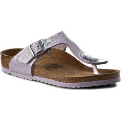 Japonki BIRKENSTOCK - Gizeh Kids 1003239 Magic Galaxy Lavender. Fioletowe sandały dziewczęce Birkenstock, ze skóry ekologicznej, bez zapięcia. W wyprzedaży za 209,00 zł.