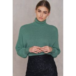 Swetry damskie: NA-KD Sweter z dzianiny z wywijanym golfem – Green
