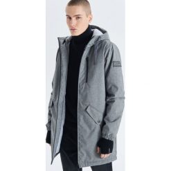 Ciepły płaszcz - Jasny szary. Szare płaszcze męskie marki Cropp, s. Za 229,99 zł.