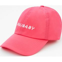Czapki męskie: Różowa czapka z haftem „Calibaby”