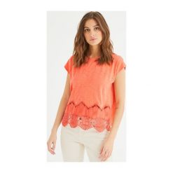 T-shirt damski. T-shirty damskie Promod, bez wzorów, z jeansu, bez kołnierzyka. Za 89,90 zł.