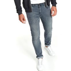 Spodnie denim slim fit. Niebieskie spodnie męskie na jesień, m, z jeansu, klasyczne. W wyprzedaży za 69,99 zł.
