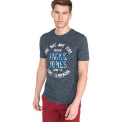 Jack & Jones Newmark Koszulka Niebieski. Niebieskie podkoszulki męskie Jack & Jones, l, z haftami, z bawełny, bez kołnierzyka, krótkie. Za 66,95 zł.