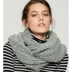Komin - Jasny szar. Szare szaliki damskie marki Sinsay. Za 29,99 zł.