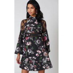 Sukienki hiszpanki: Neon Rose Koronkowa sukienka – Black,Multicolor