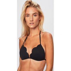 Seafolly - Biustonosz kąpielowy Petal Edge Fixed Tri. Czarne stroje kąpielowe damskie Seafolly, bez wzorów, z elastanu. W wyprzedaży za 179,90 zł.