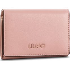 Mały Portfel Damski LIU JO - Credit Card Case A19163 E0040 Lotus 51512. Różowe portfele damskie marki Liu Jo, bez wzorów, ze skóry ekologicznej. Za 199,00 zł.