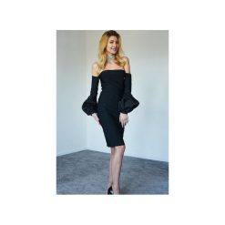 Sukienka czarna Viviane. Czarne sukienki damskie marki Kelly couronne, l, bez wzorów, bez kołnierzyka, bez rękawów, wyszczuplające. Za 349,00 zł.