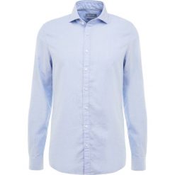 Michael Kors SLIM FIT Koszula biznesowa light blue. Niebieskie koszule męskie slim marki Polo Ralph Lauren, m, z bawełny, polo. Za 379,00 zł.