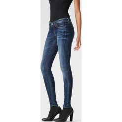 G-Star Raw - Jeansy. Niebieskie jeansy damskie marki G-Star RAW, z obniżonym stanem. W wyprzedaży za 329,90 zł.