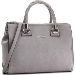 Torebka LIU JO - M Satchel Zip Manhat A68093 E0011 Frozen 63850. Szare torebki klasyczne damskie Liu Jo, ze skóry ekologicznej. Za 739,00 zł.