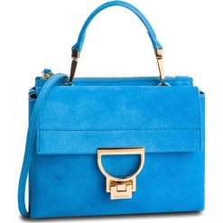 Torebka COCCINELLE - DD6 Arlettis Suede E1 DD6 55 B7 01 Signal Blue B08. Niebieskie torebki klasyczne damskie marki Coccinelle, bez wzorów, ze skóry, klasyczne, na ramię, bez dodatków. Za 1149,90 zł.