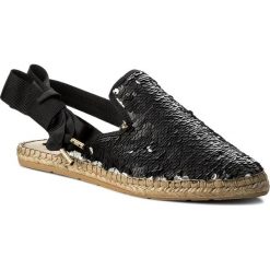 Espadryle PATRIZIA PEPE - 2V7753/A635-K264 Shiny Black. Czarne espadryle damskie marki Patrizia Pepe, z aplikacjami, ze skóry ekologicznej, bez obcasa. W wyprzedaży za 389,00 zł.
