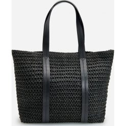 Pleciona torba shopper - Czarny. Czarne torby damskie na zakupy Reserved, bez wzorów, bez dodatków. W wyprzedaży za 59,99 zł.