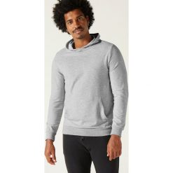 Bluza z kapturem Gym & Pilates 500 męska. Szare bluzy męskie DOMYOS, xl, bez wzorów, z elastanu, eleganckie, z kapturem, bez rękawów, z kapturem. Za 64,99 zł.