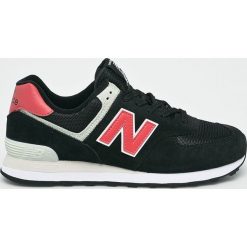 New Balance - Buty. Czarne halówki męskie marki New Balance, z gumy, na sznurówki. W wyprzedaży za 299,90 zł.