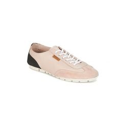 Buty Pataugas PRIGHT-PEAU. Różowe trampki i tenisówki damskie marki Pataugas, bez wzorów, bez zapięcia. Za 407,20 zł.