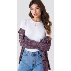 NA-KD Basic T-shirt basic z okrągłym dekoltem - White. Różowe t-shirty damskie marki NA-KD Basic, z bawełny. Za 52,95 zł.
