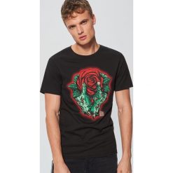 Koszulka z kolekcji Valentines - Czarny. Czarne koszulki męskie Cropp, s, bez wzorów, bez kołnierzyka, bez rękawów. W wyprzedaży za 29,99 zł.