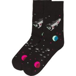 Skarpetki Bobby Sox - kosmos BS13. Czarne skarpetki męskie Bobby Sox - skarpetki, bez wzorów, z elastanu. W wyprzedaży za 18,00 zł.