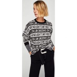 Mango - Sweter Shadow. Szare bez kategorii Mango, s, z bawełny, z okrągłym kołnierzem. W wyprzedaży za 99,90 zł.
