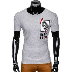 T-SHIRT MĘSKI Z NADRUKIEM S984 - SZARY. Szare t-shirty męskie Ombre Clothing, s, z nadrukiem, bez kołnierzyka. Za 19,99 zł.