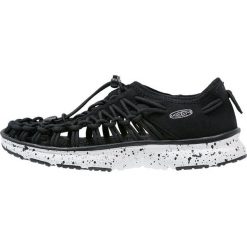 Keen UNEEK O2 Sandały trekkingowe black/white. Czerwone sandały chłopięce marki Keen, z materiału. Za 249,00 zł.