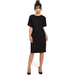 CARLOTTA Sukienka z zakładkami - czarna. Czarne sukienki damskie BE, s, bez wzorów, z elastanu, eleganckie, bez kołnierzyka, bez rękawów. Za 179,00 zł.