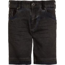 Scotch Shrunk STRUMMER THE GHOST Szorty jeansowe grey denim. Szare spodenki chłopięce marki Scotch Shrunk, z bawełny. Za 249,00 zł.