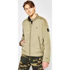 Kurtka przejściowa Calvin Klein Jeans J30J314850. Zielone kurtki męskie Calvin Klein Jeans, xl, bez wzorów, z poliesteru, bez kaptura. W wyprzedaży za 489,00 zł.