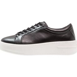 Trampki damskie slip on: Royal RepubliQ SEVEN20 BASE SHOE Tenisówki i Trampki black