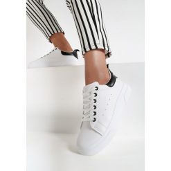 Biało-Czarne Sneakersy Loraelis. Czarne sneakersy damskie Renee. W wyprzedaży za 79,99 zł.