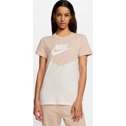 Nike Heritage Koszulka Różowy. Różowe koszulki damskie Nike, m, bez wzorów, bez kołnierzyka. Za 119,95 zł.