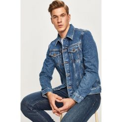 Tommy Hilfiger - Kurtka jeansowa. Niebieskie płaszcze męskie TOMMY HILFIGER, m, bez wzorów, z elastanu, krótkie, bez kaptura. W wyprzedaży za 399,90 zł.