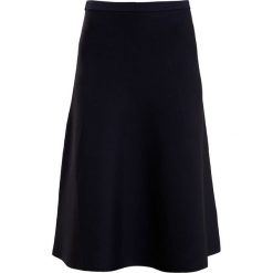 Spódniczki trapezowe: Reiss LORETTA Spódnica trapezowa black/midnight