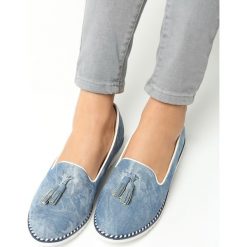 Niebieskie Lordsy Otis. Niebieskie lordsy damskie marki Born2be, z denimu, z okrągłym noskiem, na płaskiej podeszwie. Za 24,99 zł.