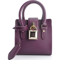 Patrizia Pepe Torebka "Mini Tote". Torebki worki damskie Patrizia Pepe, w paski, ze skóry, bez dodatków. Za 459,00 zł.
