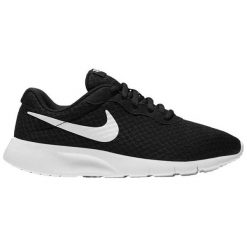 BUTY NIKE TANJUN 818383 011. Czarne buciki niemowlęce marki Nike. Za 135,00 zł.