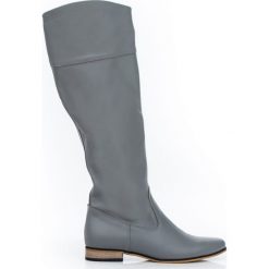 Wsuwane kozaki na niskim obcasie - skóra naturalna - model 125 - kolor szary lico. Szare kozaki damskie Zapato, na lato, z jeansu, eleganckie, na wysokim obcasie, na płaskiej podeszwie, bez zapięcia. Za 499,00 zł.