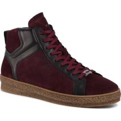 Sneakersy TOGOSHI - TG-12-03-000090 634. Czerwone sneakersy męskie Togoshi, na co dzień, bez wzorów, ze skóry, bez zapięcia. W wyprzedaży za 319,00 zł.