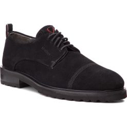 Półbuty STRELLSON - New Brown 4010002489 Black 900. Czarne półbuty męskie Strellson, na co dzień, bez wzorów, ze skóry, bez zapięcia. W wyprzedaży za 359,00 zł.