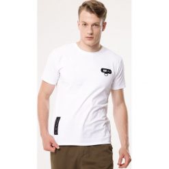 Biała Koszulka Get Loud. Białe koszulki męskie Born2be, xl, bez wzorów, bez kołnierzyka, bez rękawów. Za 39,99 zł.