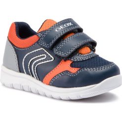 Sneakersy GEOX - B Xunday B. B B921BB 0BC14 C0659 M Navy/Orange. Niebieskie trampki chłopięce Geox, bez wzorów, ze skóry ekologicznej, na rzepy. W wyprzedaży za 149,00 zł.